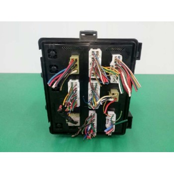 Recambio de caja reles / fusibles para ssangyong rodius xdi referencia OEM IAM A105ED  