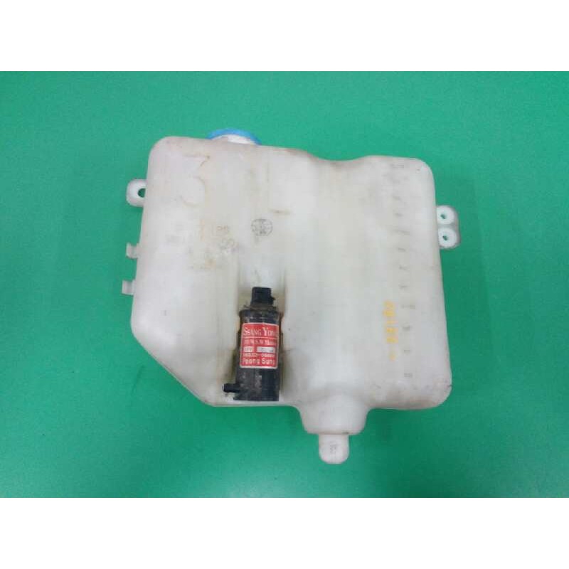 Recambio de deposito limpia para ssangyong rodius xdi referencia OEM IAM 7841021000 INCLUYE LA BOMBA 