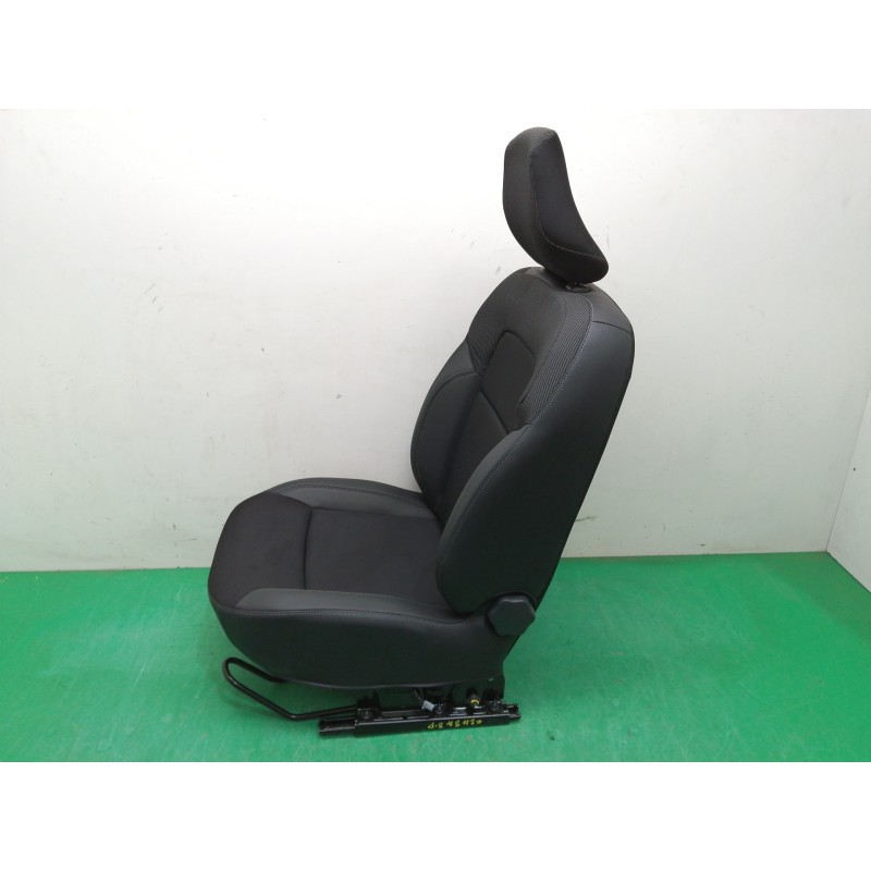 ASIENTO DELANTERO DERECHO