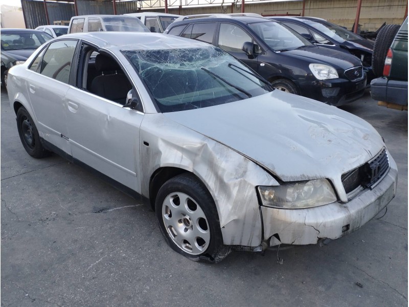AUDI A4 BERLINA (8E)