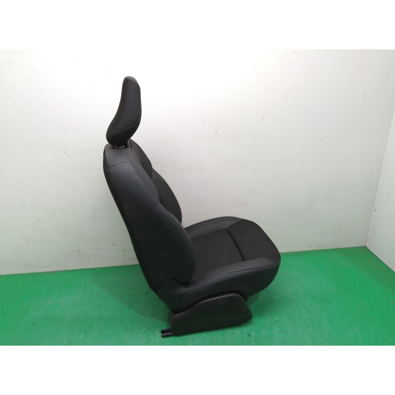 ASIENTO DELANTERO DERECHO