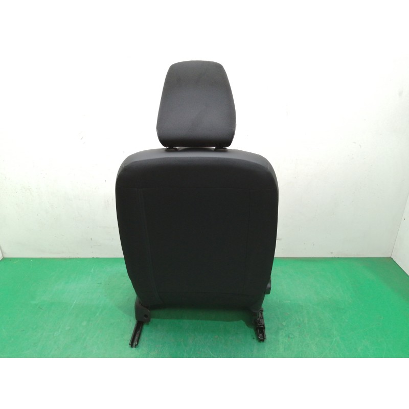 ASIENTO DELANTERO IZQUIERDO