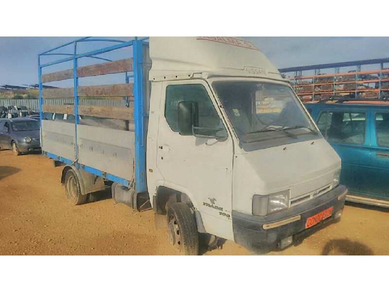 NISSAN TRADE 100