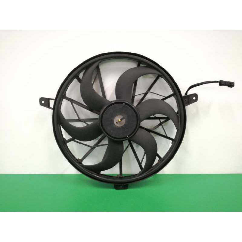 Recambio de electroventilador para jeep gr.cherokee (wj/wg) 3.1 td laredo referencia OEM IAM 04810230A  