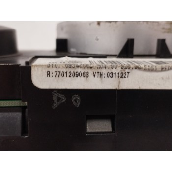 Recambio de mando climatizador para renault megane ii berlina 5p 1.6 16v referencia OEM IAM 7701209063  