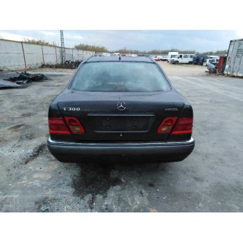 mercedes-benz clase e (w210) berlina diesel del año 1996