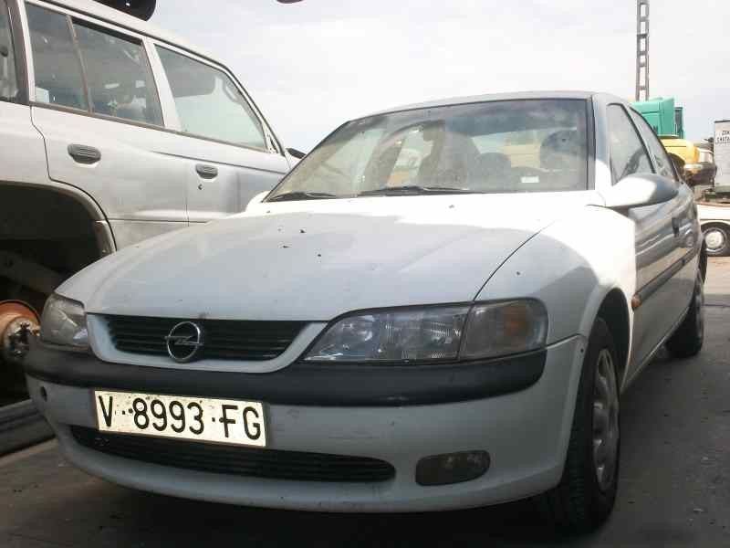 OPEL VECTRA B BERLINA