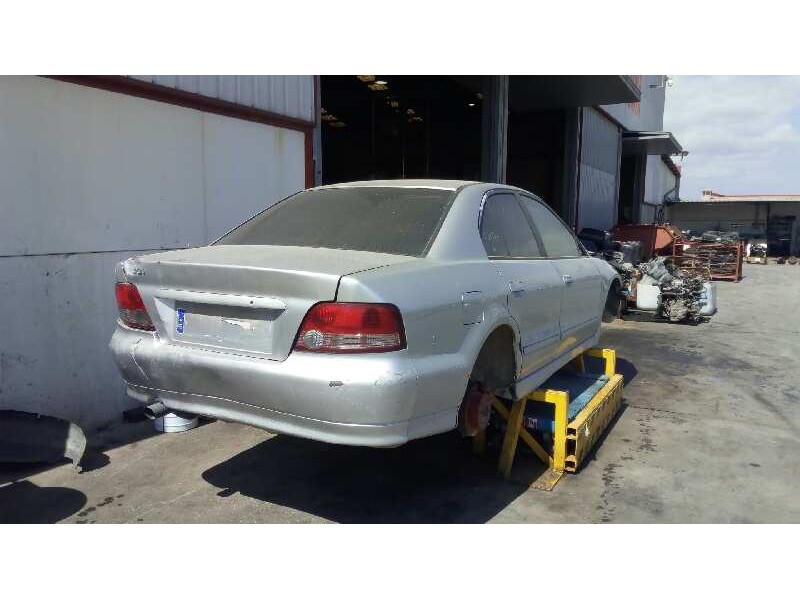 MITSUBISHI GALANT BERLINA (EA0)