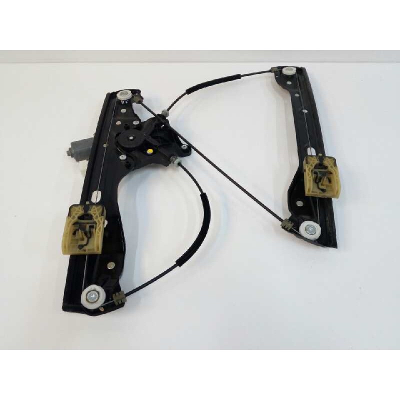 ELEVALUNAS DELANTERO IZQUIERDO C86120100