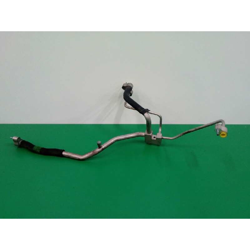 Recambio de tubos aire acondicionado para ssangyong rodius xdi referencia OEM IAM 6863021052  