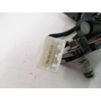 Recambio de enganche cinturon izquierdo para kia niro e-niro drive referencia OEM IAM 898A0Q4100WK TRASERO 