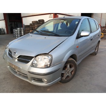 nissan almera tino (v10) del año 2004