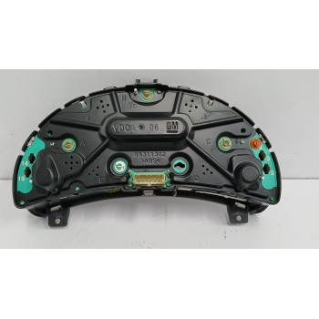 Recambio de cuadro instrumentos para opel corsa c (x01) 1.4 twinport (f08, f68) referencia OEM IAM 13173357WL  