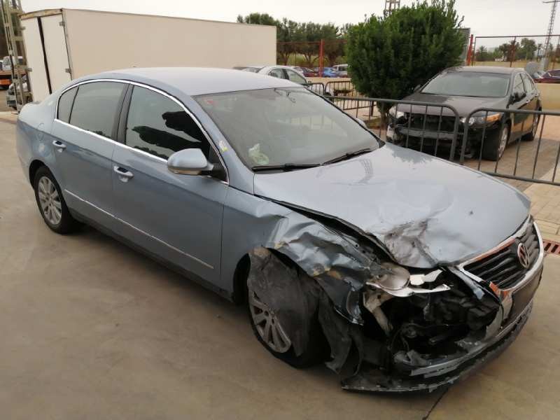 VOLKSWAGEN PASSAT BERLINA (3C2)