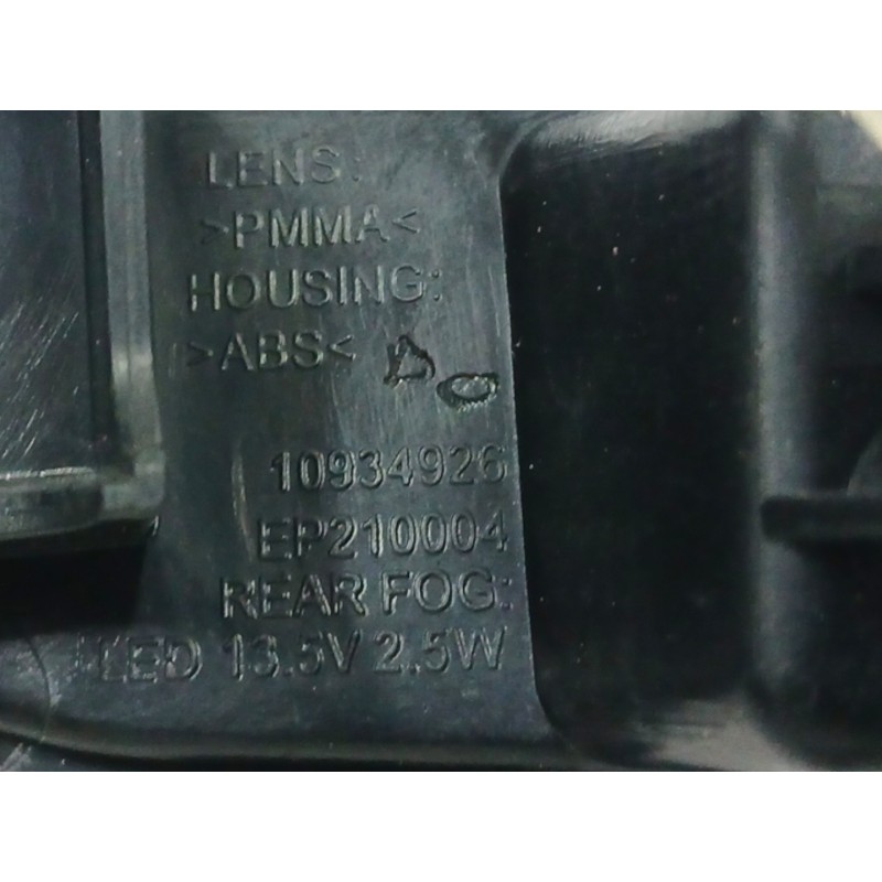 PILOTO TRASERO IZQUIERDO PARAGOLPES REFLECTOR