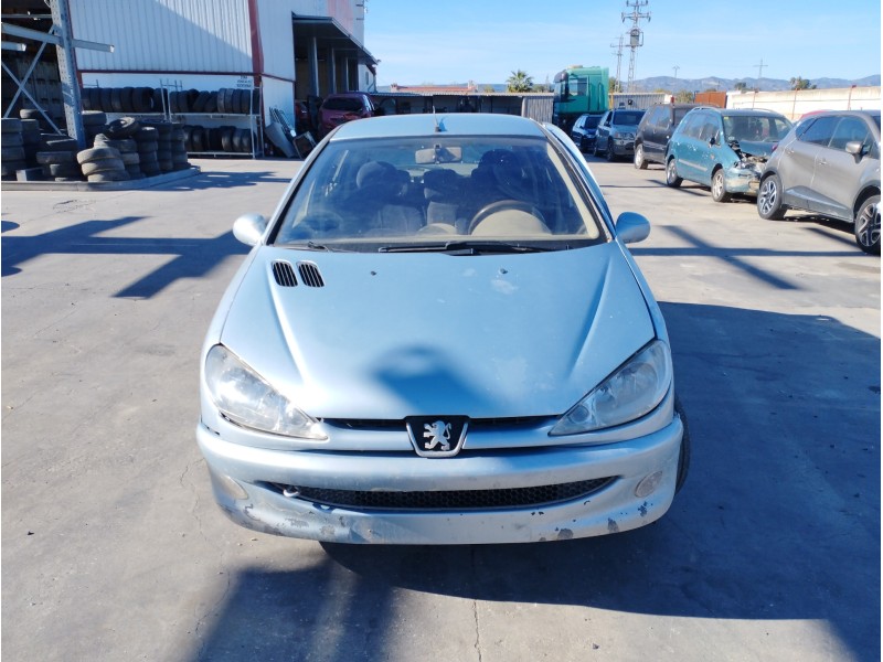 PEUGEOT 206 BERLINA