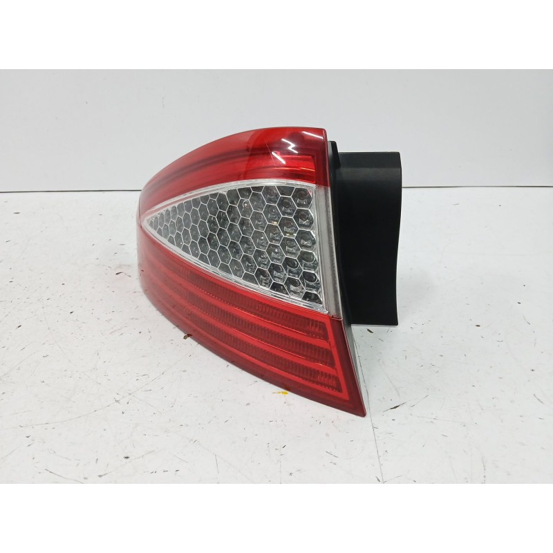 Recambio de piloto trasero izquierdo para ford mondeo iv (ba7) 2.0 tdci referencia OEM IAM 7S7113405A  