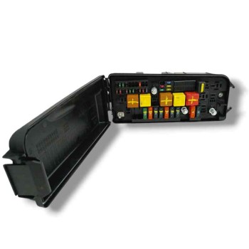 Recambio de caja reles / fusibles para opel vectra c berlina elegance referencia OEM IAM 13112918 519038004 