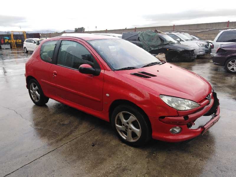 PEUGEOT 206 BERLINA