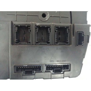 Recambio de caja reles / fusibles para renault scenic ii 1.9 dci diesel referencia OEM IAM 8200351184 S118400250C 