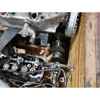 Recambio de despiece motor para mitsubishi montero (l040) 2500 td (4-ptas.) referencia OEM IAM 4D56T  