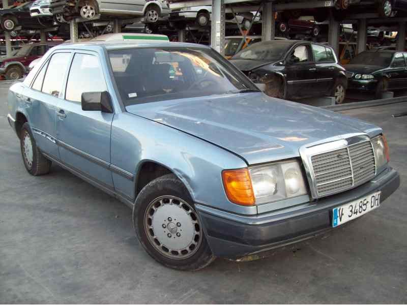 MERCEDES-BENZ CLASE E (W124) BERLINA