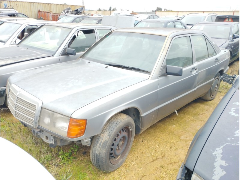 MERCEDES-BENZ CLASE C (W201) BERLINA