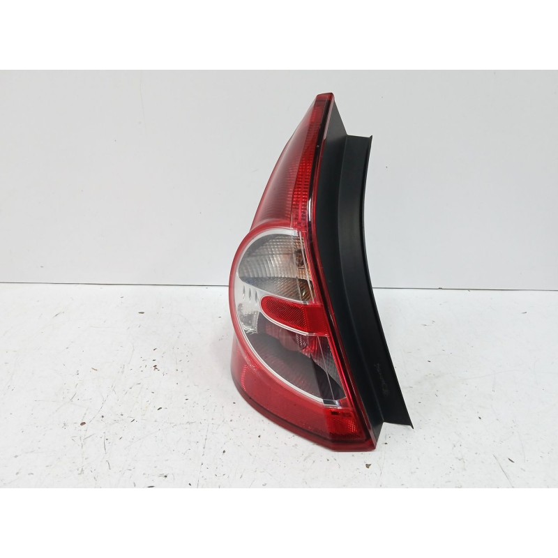 Recambio de piloto trasero izquierdo para dacia sandero 1.4 (bs0c, bs0a, bs0g, bs1f, bs0e) referencia OEM IAM 8200734825  