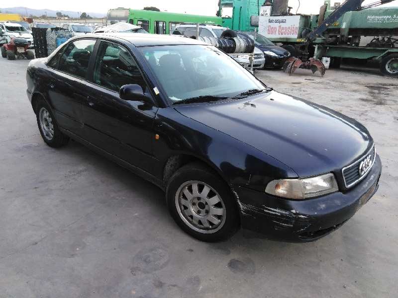 AUDI A4 BERLINA (B5)