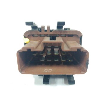 Recambio de mando elevalunas delantero izquierdo para renault scenic ii 1.9 dci diesel referencia OEM IAM 315050A ENCHUFE MARRON