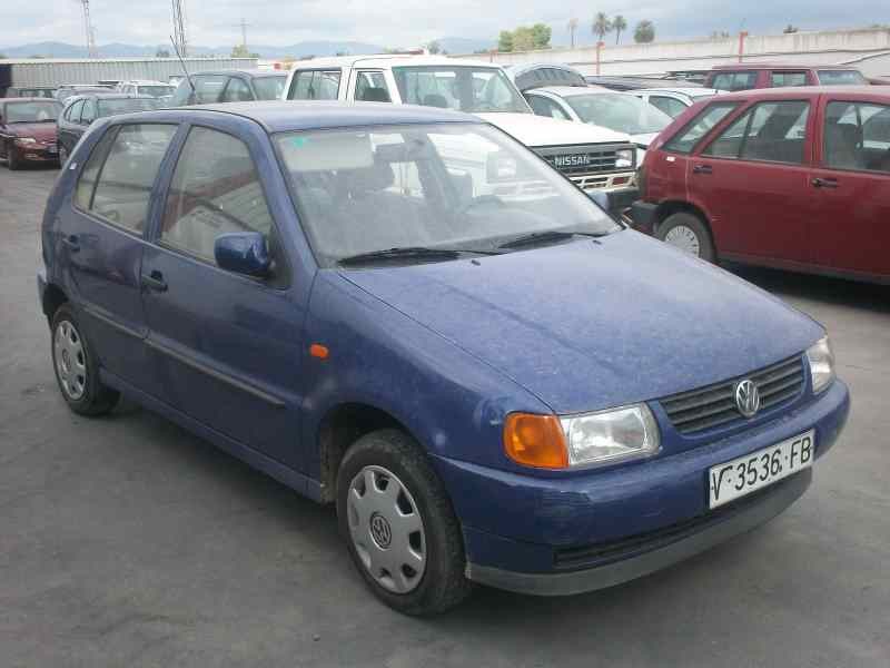 VOLKSWAGEN POLO BERLINA (6N1)