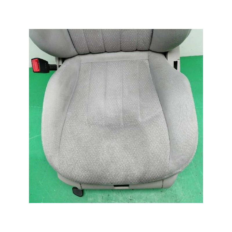 ASIENTO DELANTERO IZQUIERDO