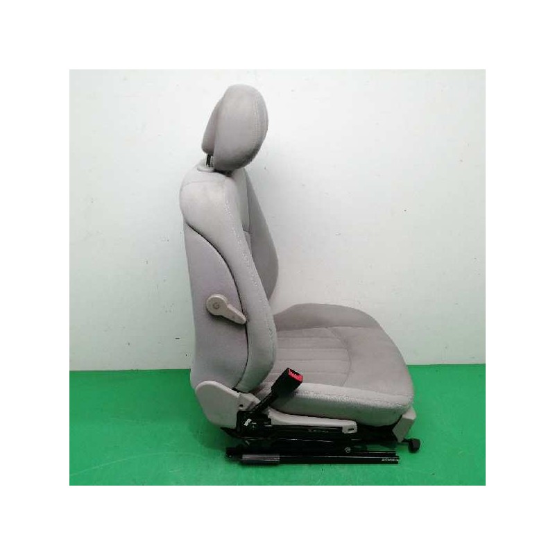 ASIENTO DELANTERO IZQUIERDO