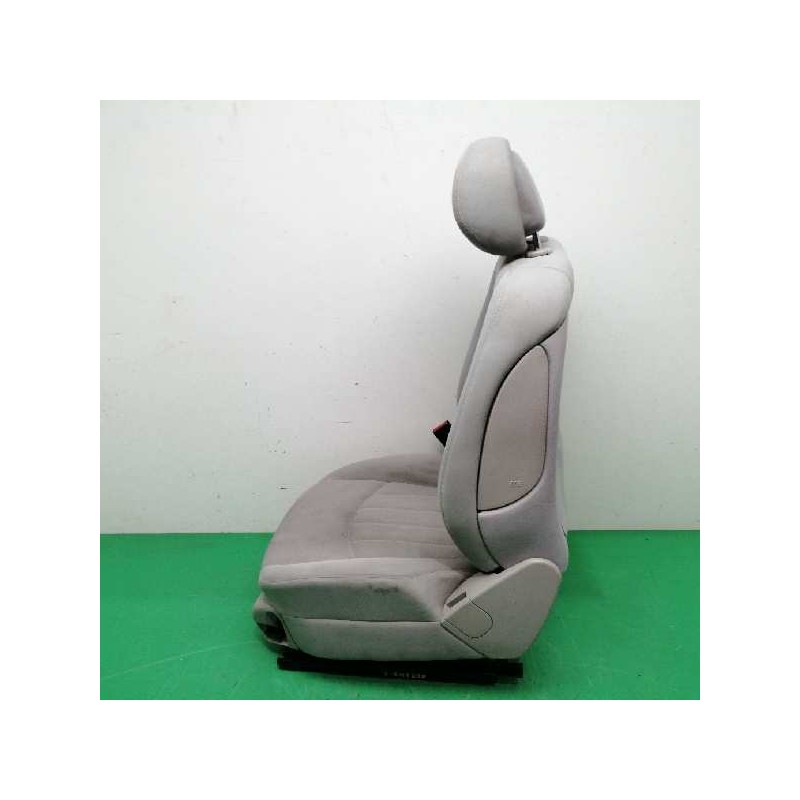 ASIENTO DELANTERO IZQUIERDO