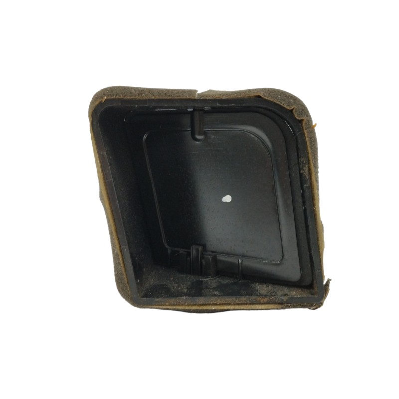 REJILLA AIREADORA DELANTERA IZQUIERDA