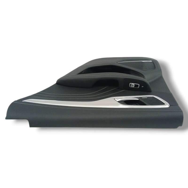 GUARNECIDO PUERTA TRASERA DERECHA