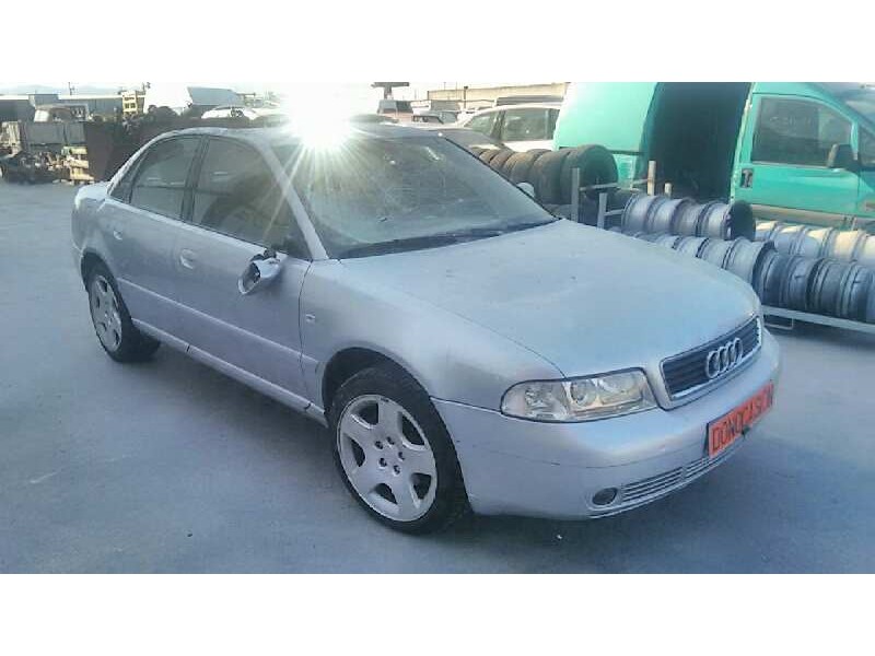 AUDI A4 BERLINA (B5)