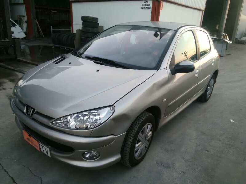 PEUGEOT 206 BERLINA