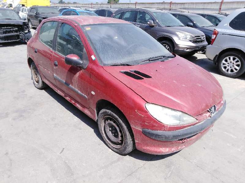 peugeot 206 berlina del año 2001