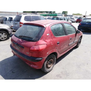 peugeot 206 berlina del año 2001