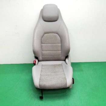 ASIENTO DELANTERO IZQUIERDO 