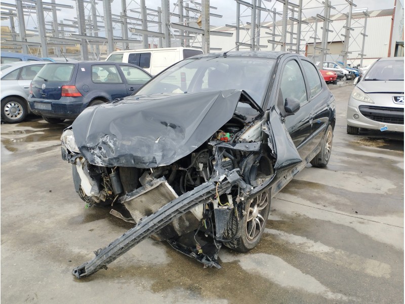 PEUGEOT 206 BERLINA