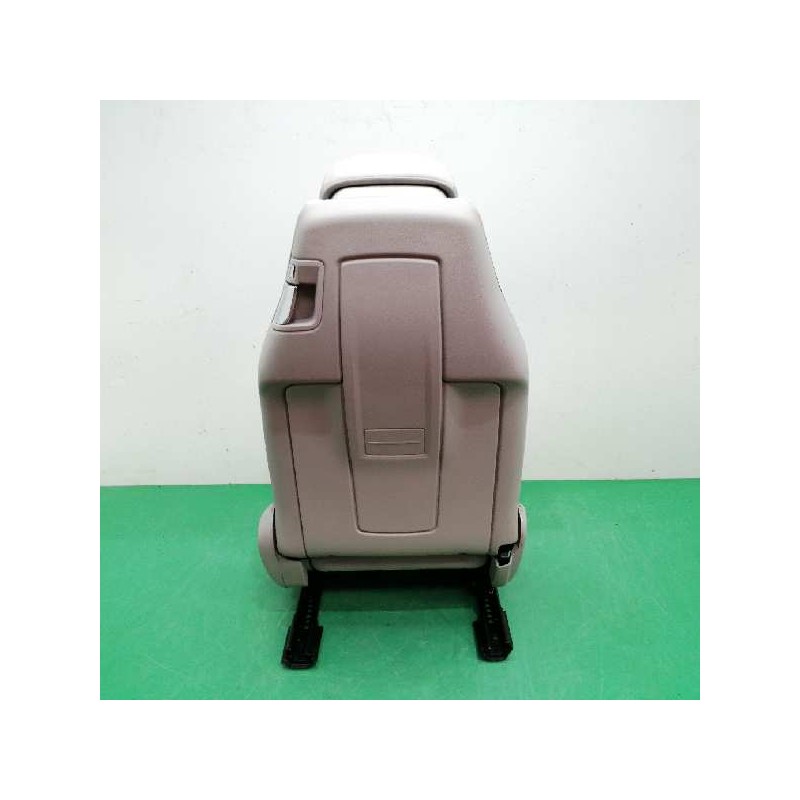 ASIENTO DELANTERO IZQUIERDO