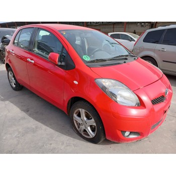 toyota yaris del año 2010
