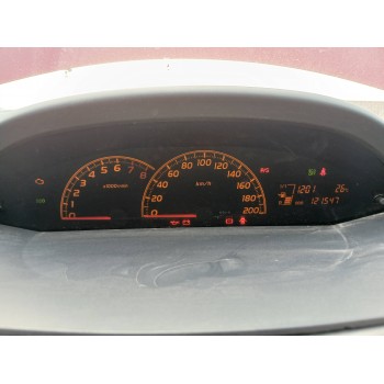 toyota yaris del año 2010