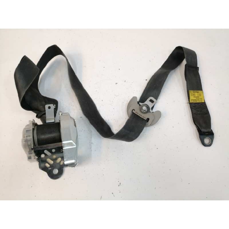 Recambio de cinturon seguridad delantero izquierdo para hyundai i30 1.6 crdi cat referencia OEM IAM 888102L700  