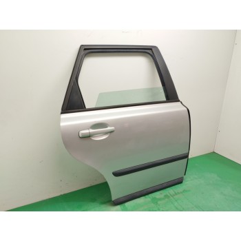 Recambio de puerta trasera derecha para volvo v50 familiar 1.8 cat referencia OEM IAM  OBSERVAR FOTOS 