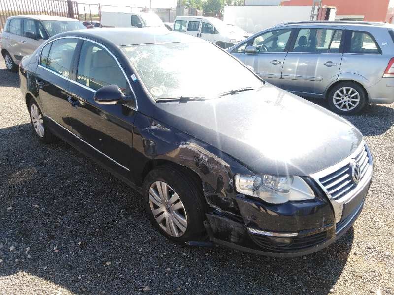 VOLKSWAGEN PASSAT BERLINA (3C2)