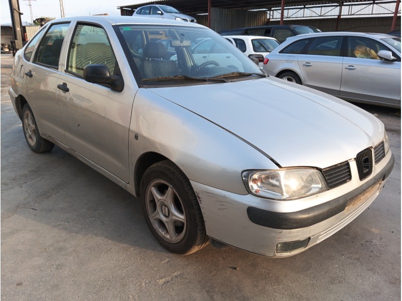 seat cordoba berlina (6k2) del año 2002