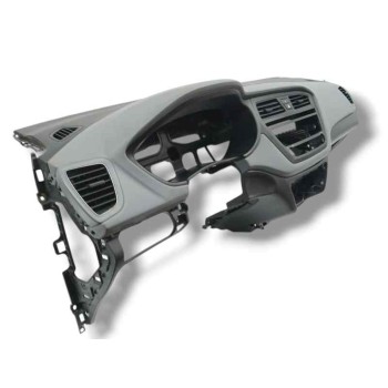 Recambio de salpicadero para hyundai i20 1.2 16v cat referencia OEM IAM 84710C8060UGY C856900010 C884591010